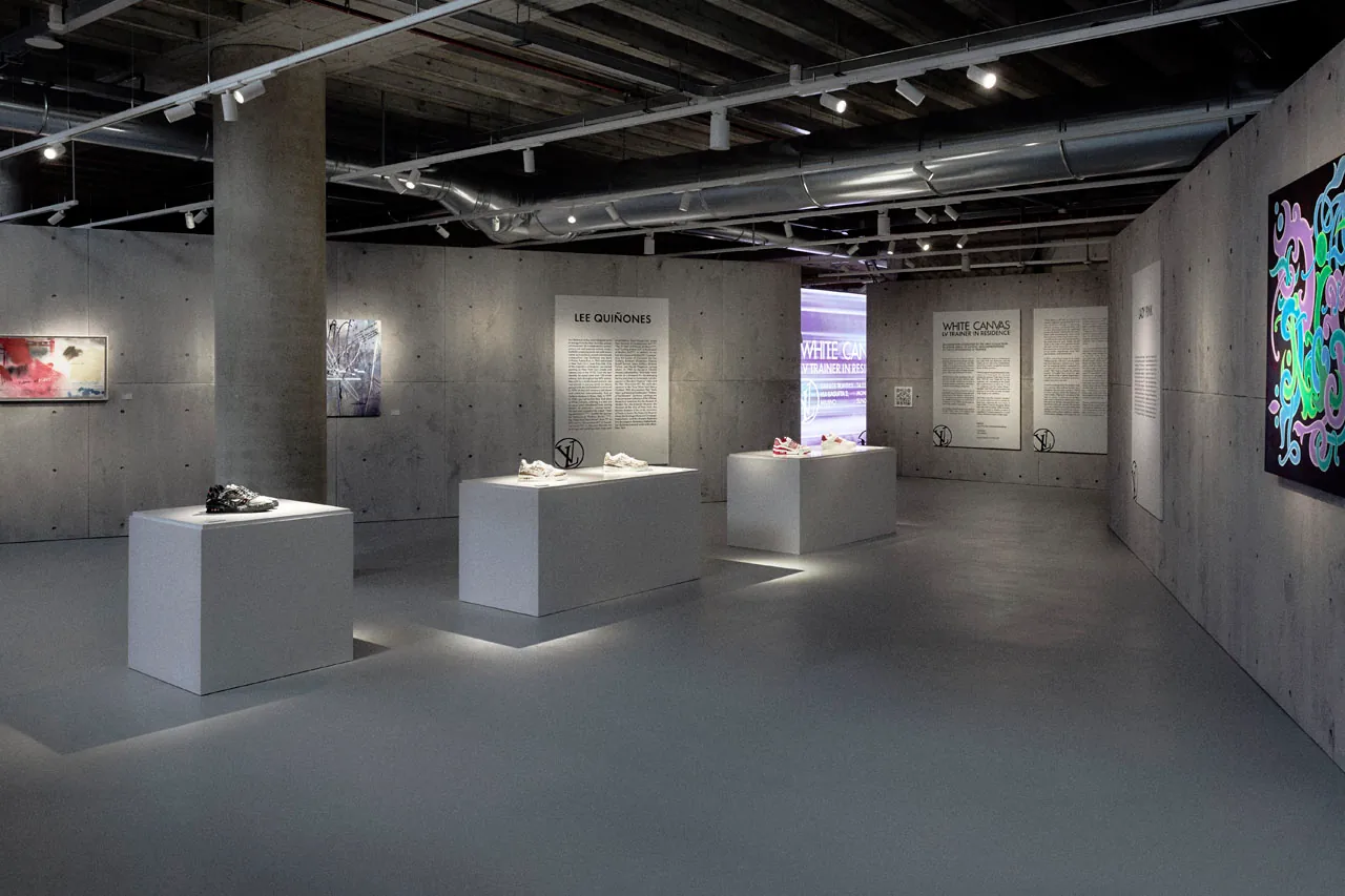 Louis Vuitton открыл в Милане выставку, посвященную кроссовкам (фото 1)