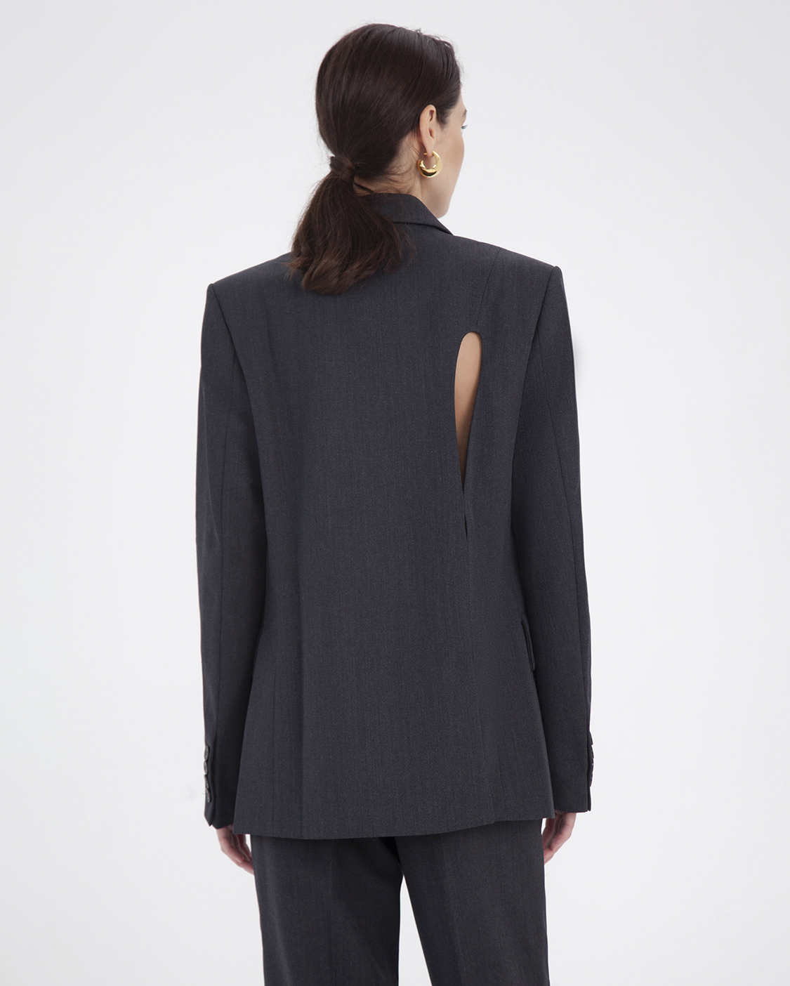 Укороченный, асимметричный, приталенный: какой пиджак носить этой весной? Выбор Ксении Ярёма (фото 10)