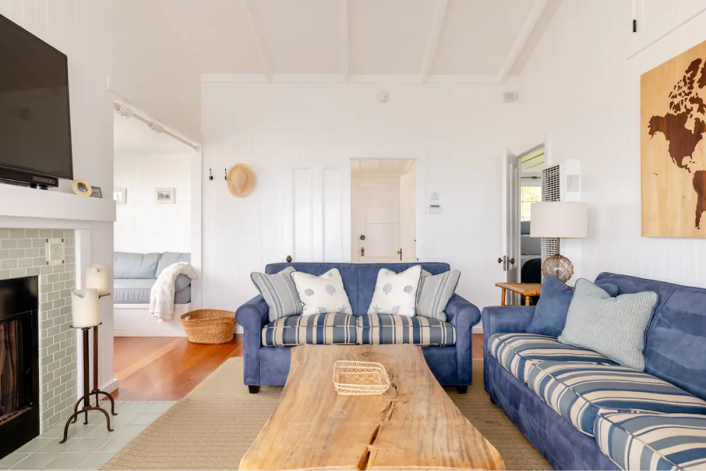 Эштон Катчер и Мила Кунис выставили свой дом в Санта-Барбаре на Airbnb (фото 4)