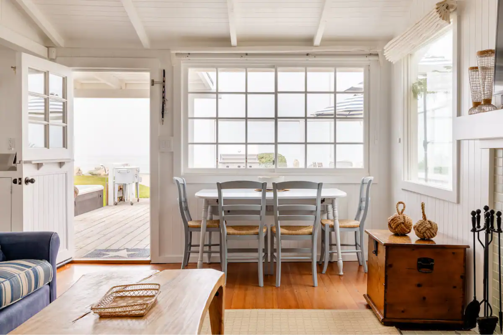 Эштон Катчер и Мила Кунис выставили свой дом в Санта-Барбаре на Airbnb (фото 2)