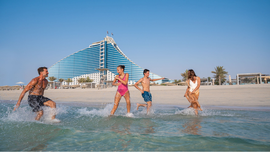 Отель Jumeirah Beach Hotel приглашает провести отпуск в Дубае (фото 6)