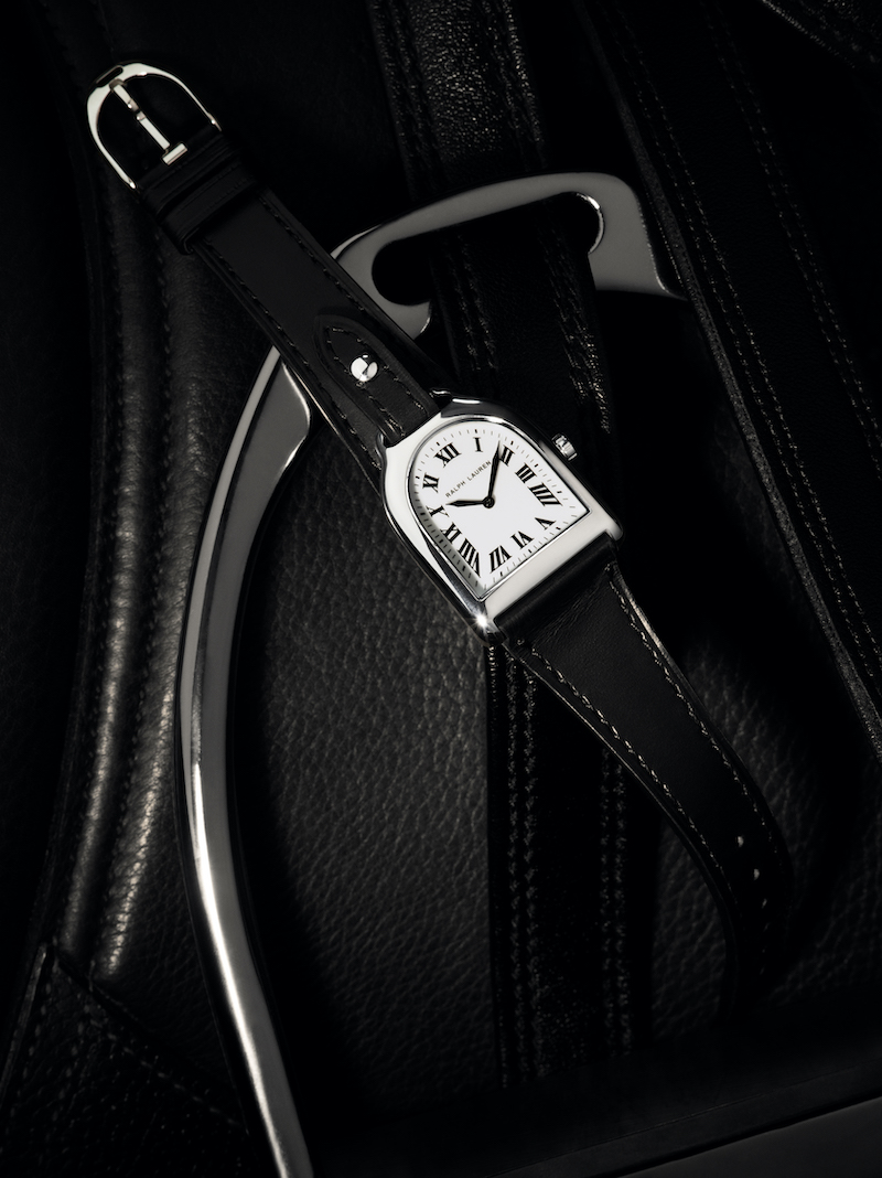 Ralph Lauren показал новую модель часов в виде стремени (фото 3)
