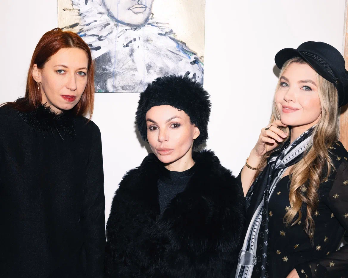 В Москве открылась галерея Art x Fashion (фото 15)
