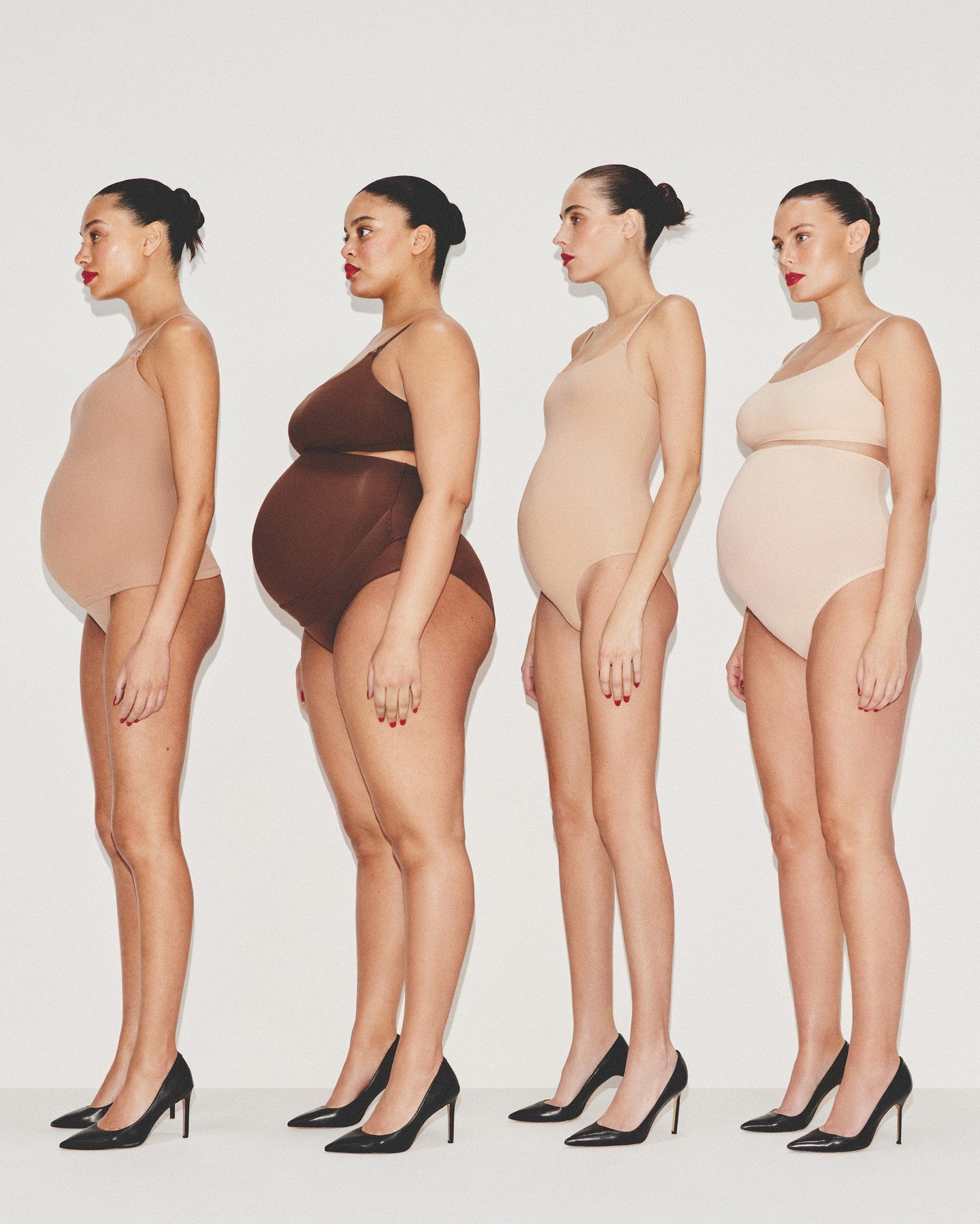 Ким Кардашьян выпустила коллекцию нижнего белья для беременных (фото 3)