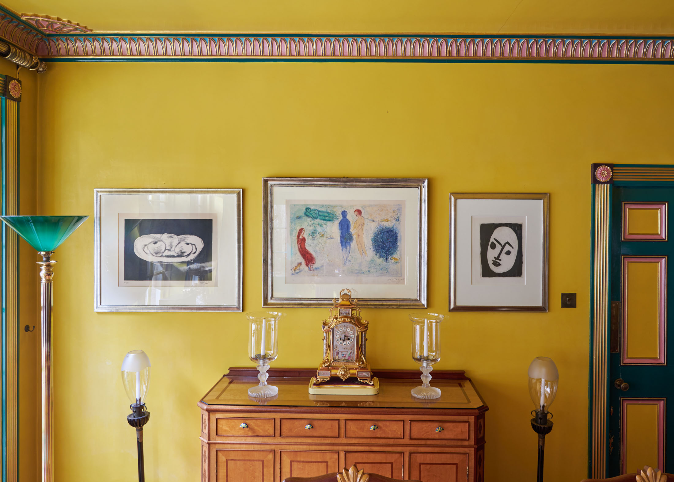 Резиденцию Фредди Меркьюри в Лондоне выставили на аукцион (фото 5)