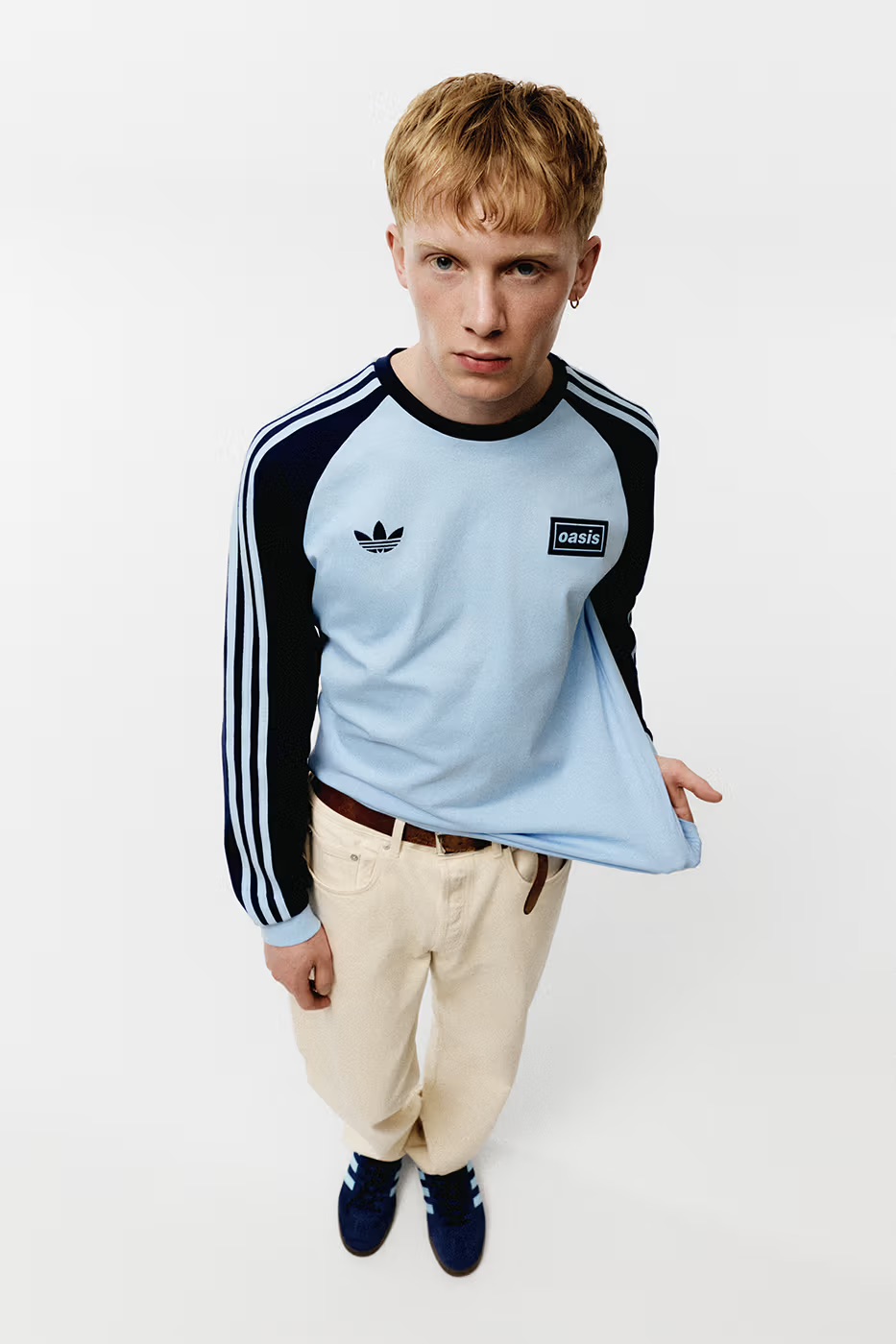 Oasis и adidas выпустили совместную коллекцию Oasis Live '25 | BURO.