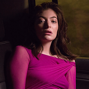 Певица Lorde выпустила новую песню и клип