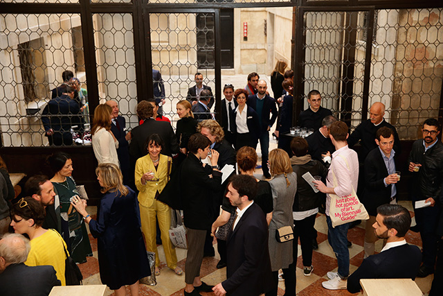 Открытие выставки Portable Classic в здании фонда Prada (фото 12)
