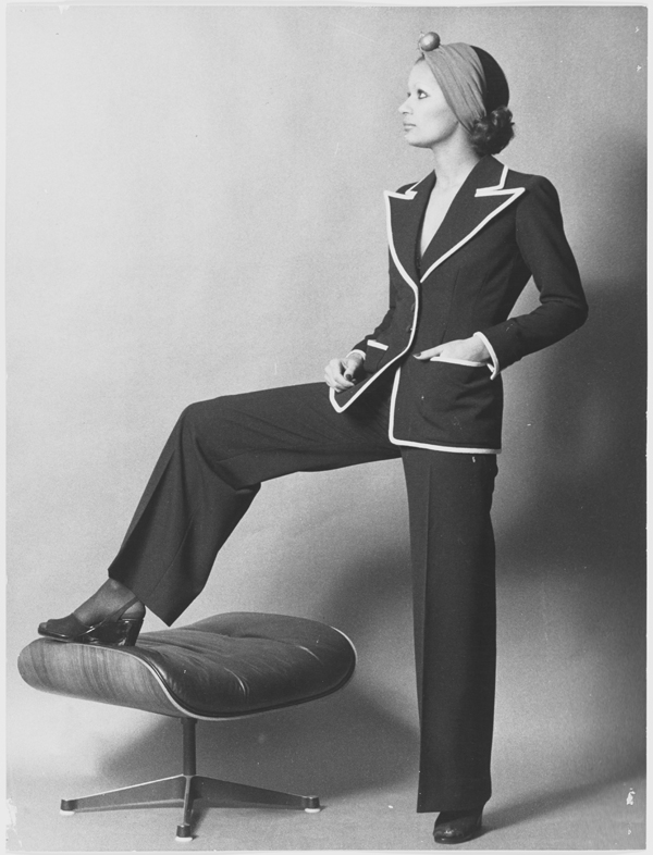 Ив Сен-Лоран: как выглядят эскизы к коллекции-прорыву 1971 года (фото 3)