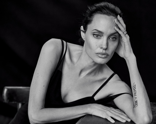 Для обложки WSJ.: Анджелина Джоли в объективе Питера Линдберга (фото 1)