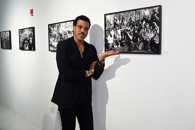 Выставка фотографий Ленни Кравица в Майами (фото 1)