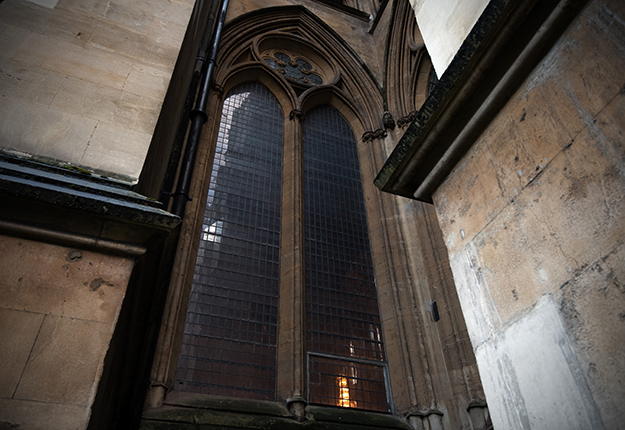Дэвид Хокни создаст витраж для Вестминстерского аббатства (фото 1)