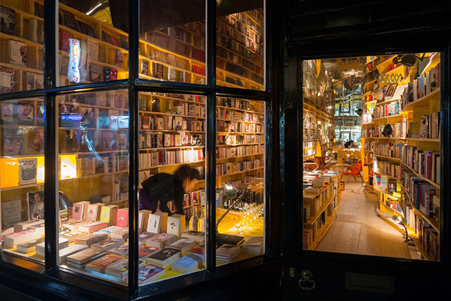 В Лондоне появится концептуальный книжный магазин с баром и запретом на смартфоны (фото 2)