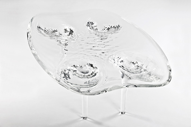 Мебель из жидкого стекла от Захи Хадид (фото 3)