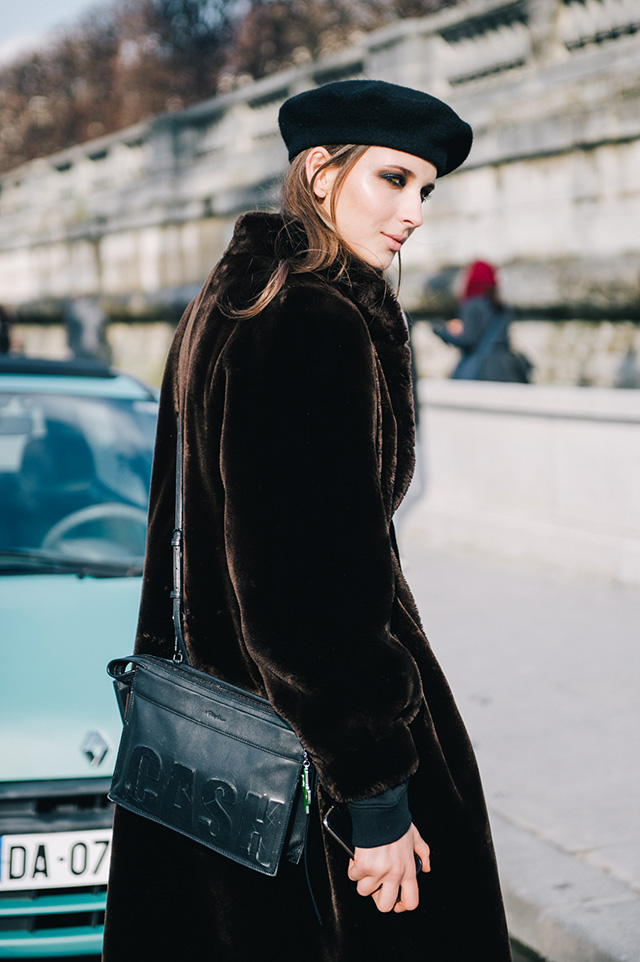 Неделя моды в Париже, осень-зима 2016: street style. Часть 5 (фото 16)
