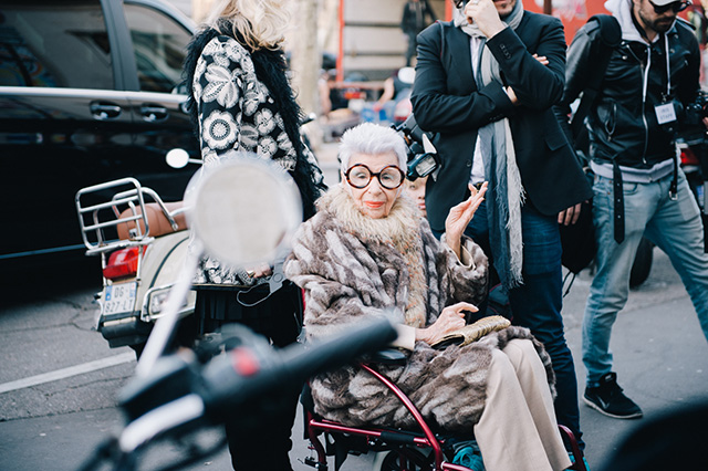 Неделя моды в Париже, осень-зима 2016: street style. Часть 3 (фото 13)