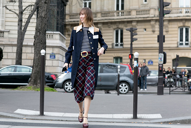 Неделя моды в Париже F/W 2015: street style. Часть 7 (фото 10)
