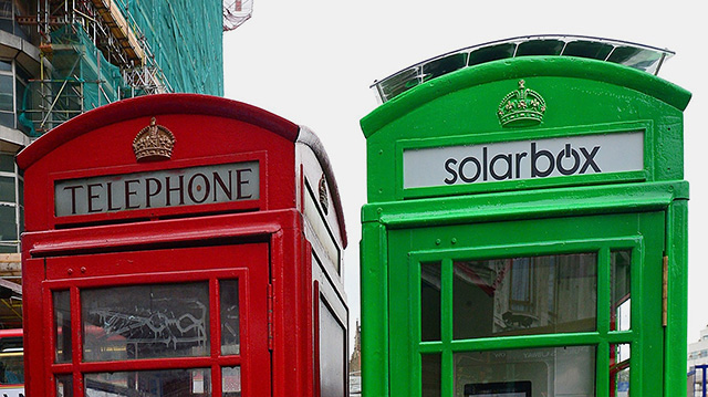 Знаменитые лондонские телефонные будки сменят цвет (фото 1)