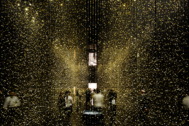 Инсталляция часовой компании Citizen на Milan Design Week 2014 (фото 1)