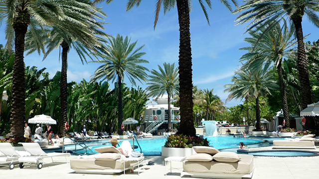 Tommy Hilfiger собирается приобрести отель в Майами (фото 3)