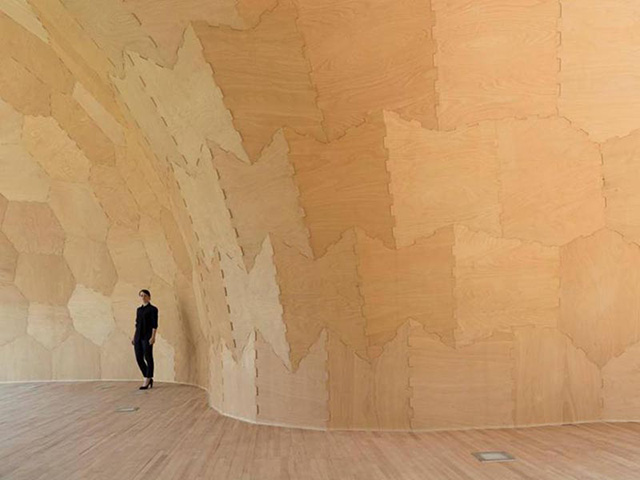 Выставочный зал из деревянных сот в Университете Штутгарта (фото 3)