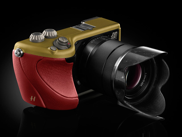 Hasselblad выпустили лимитированную серию фотокамер Lunar (фото 1)