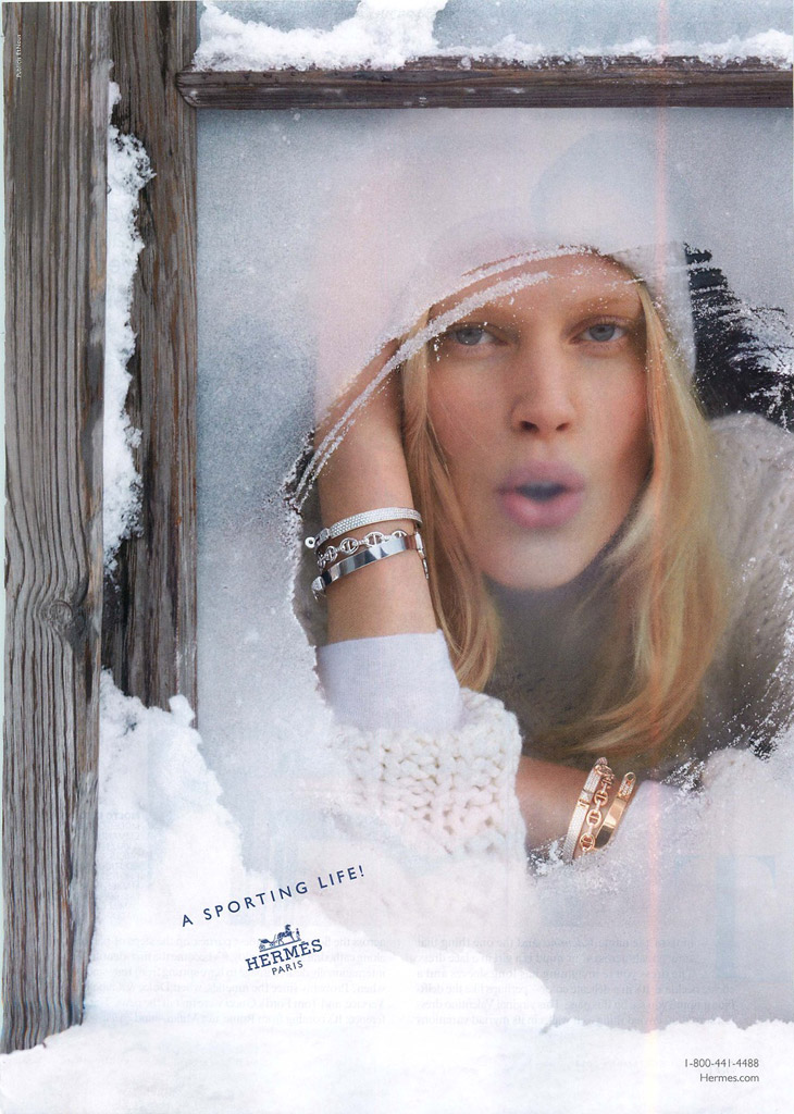 Иселин Стейро в снежной рекламной кампании Hermes (фото 5)