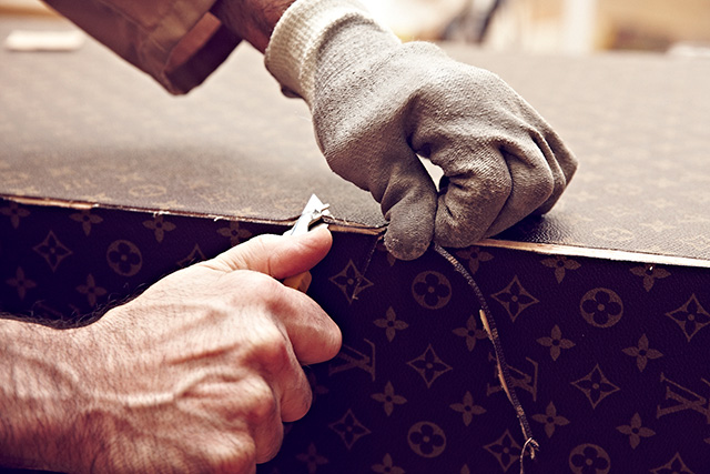 Мастерская Louis Vuitton: где и как делают сундуки знаменитого бренда (фото 9)