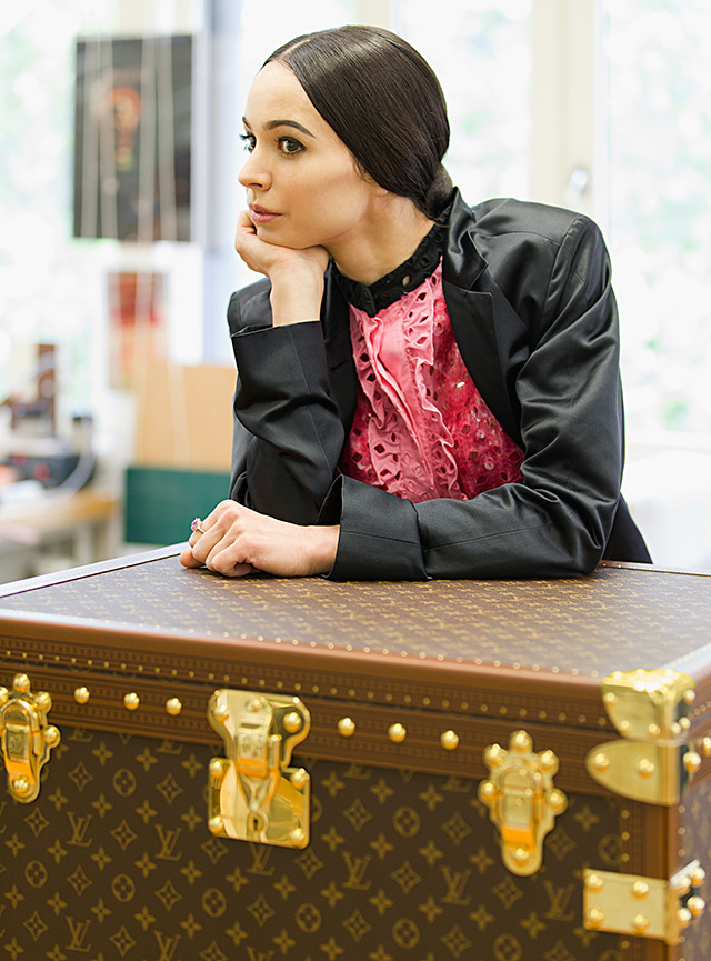 Louis Vuitton создали эксклюзивный чемодан для Дианы Вишневой (фото 1)