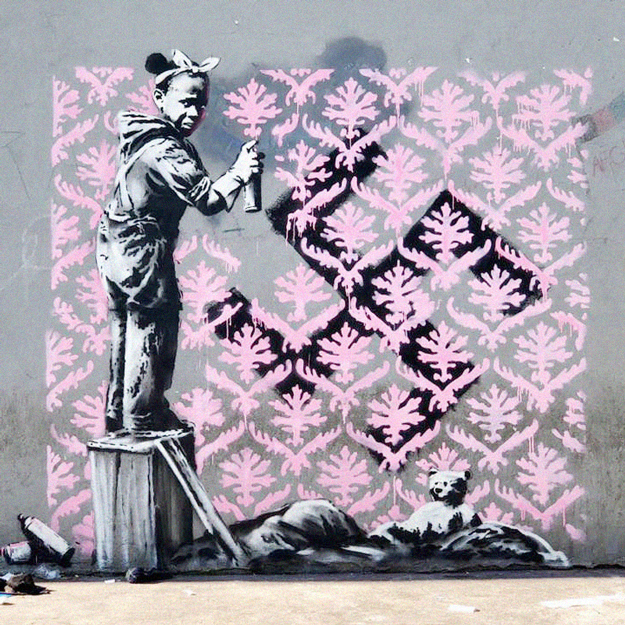 Семь граффити Бэнкси в Украине: какое послание зашифровал художник
