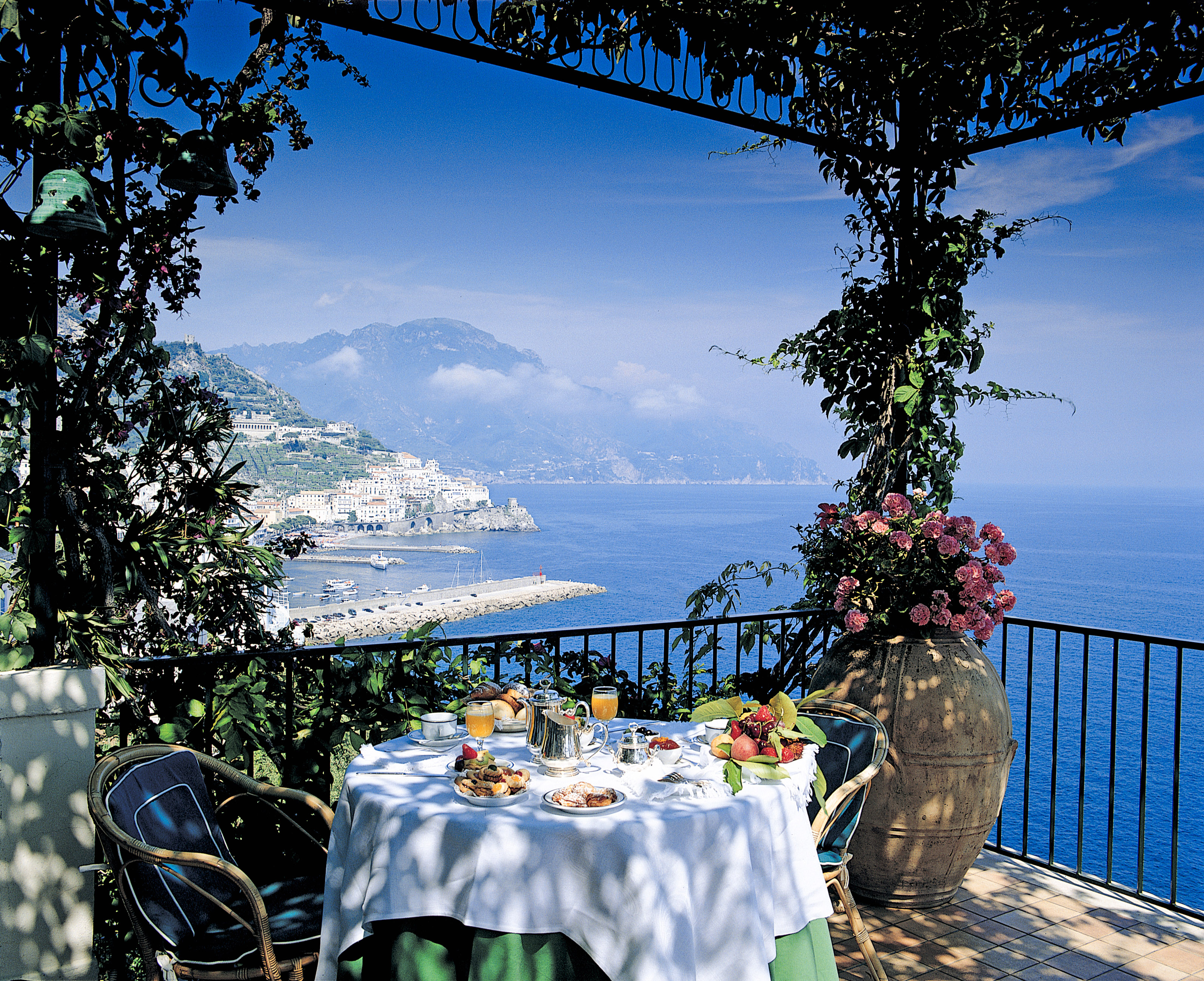 Роскошные путешествия: Hotel Santa Caterina, Amalfi (фото 2)