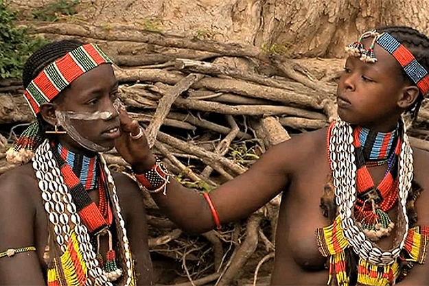 Порно видео дикие африканские племена