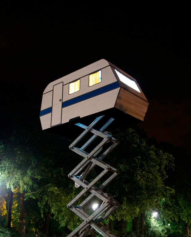 Караван уходит в небо: инсталляция Бенедетто Буфалино (фото 2)
