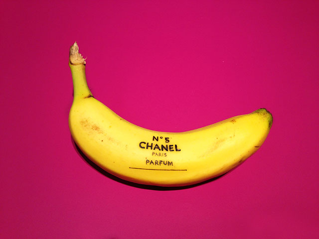 Граффити на банане: оммаж Энди Уорхолу (фото 1)