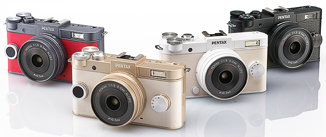 Компактная камера Ricoh Pentax Q-S1 со сменной оптикой (фото 1)