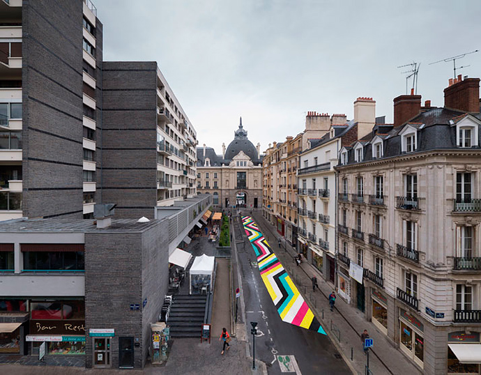Цветная улица во французском Ренне (фото 2)