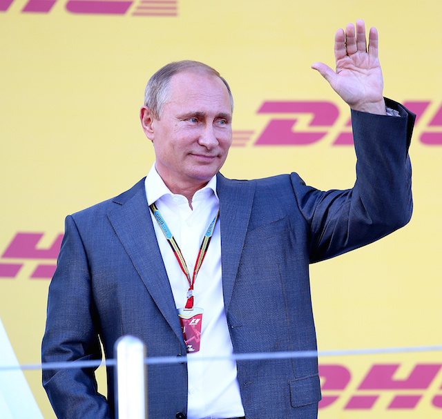 В Сочи прошел первый российский этап "Формулы-1" (фото 3)