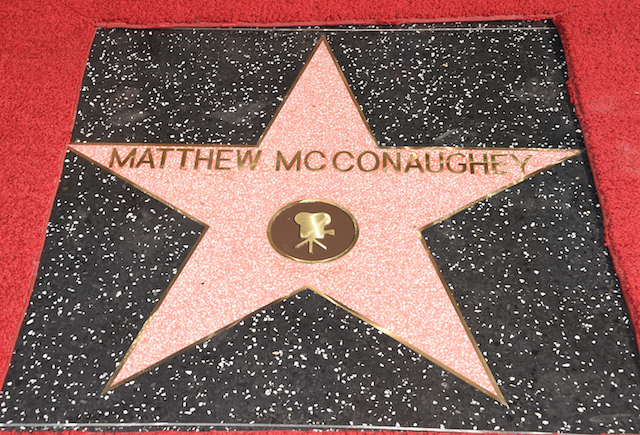 Мэттью МакКонахи на присвоении именной звезды на Аллее Славы (фото 4)