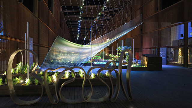 Бразильский павильон с батутом на Expo Milano 2015 (фото 1)