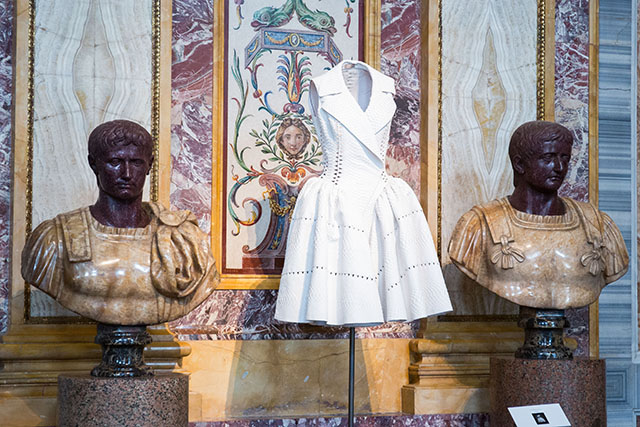 Высокая мода и скульптура: все подробности экспозиции Аззедина Алайи в Галерее Боргезе (фото 2)