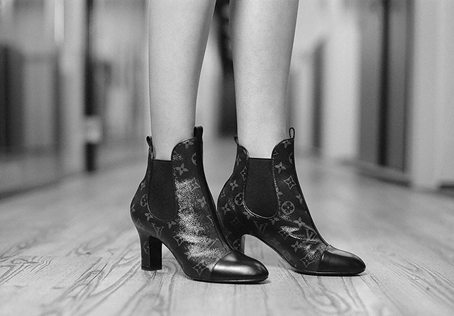 Весь мир у ваших ног: модные девушки и их любимые туфли Louis Vuitton (фото 2)
