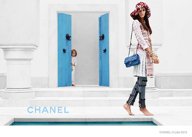 Джоан Смоллс в новой кампании Chanel Métiers d'Art (фото 2)