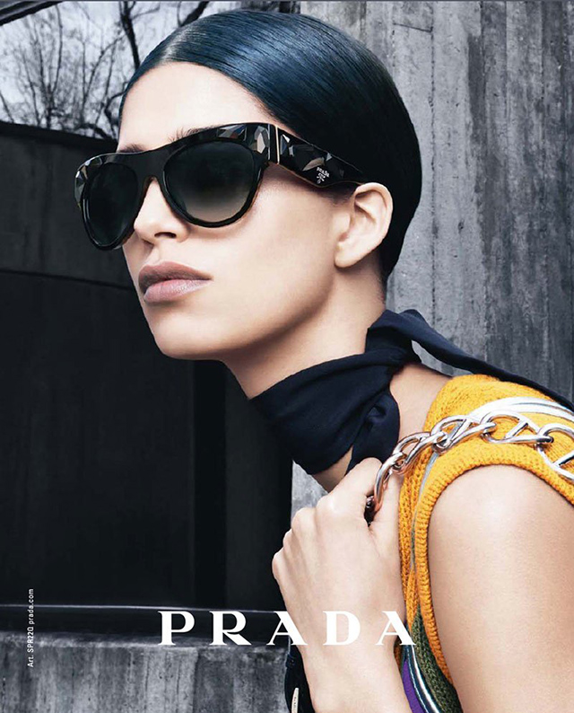 Рекламная кампания очков Prada (фото 1)