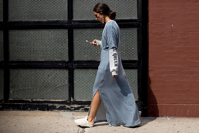 Что носят на Неделе моды в Нью-Йорке: 2 часть (фото 11)