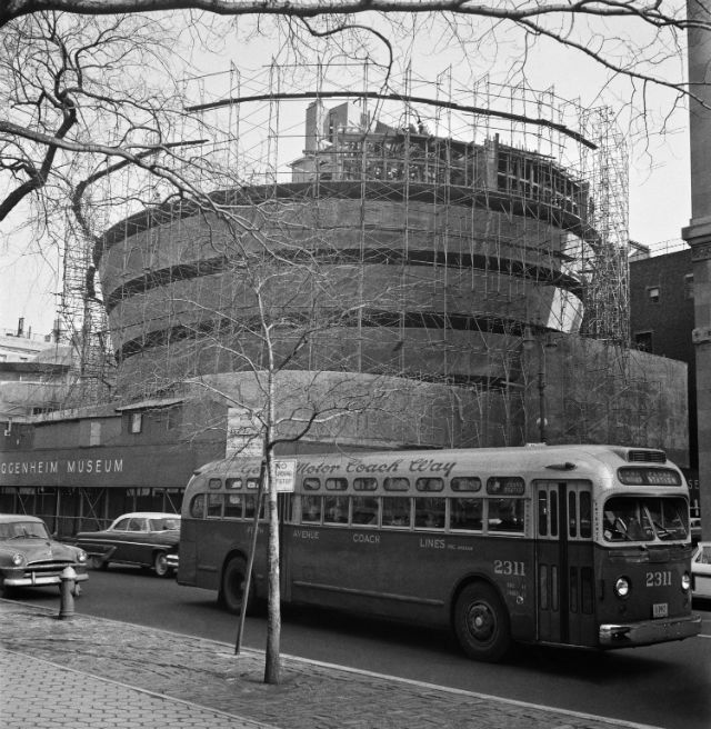 55 лет Гуггенхайму: тернистая история знаменитого музея в Нью-Йорке (фото 5)