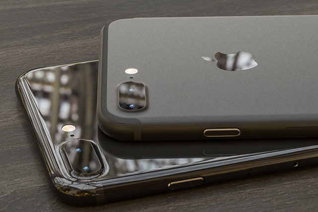 Новый iPhone может выйти в черном цвете и с глянцевым корпусом (фото 1)