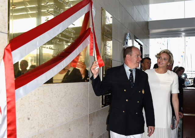 Княжеская семья на открытии нового здания Yacht Club de Monaco (фото 5)