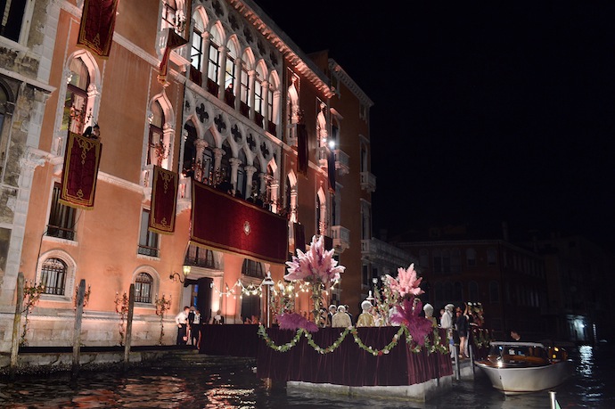 Бал-маскарад Dolce & Gabbana в Венеции (фото 1)