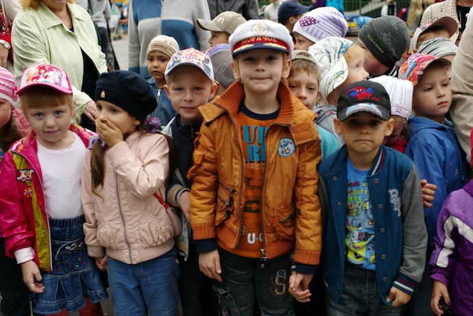 Фонд Натальи Водяновой открыл 100-й детский игровой парк (фото 2)
