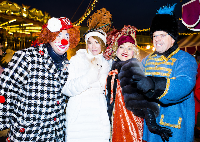 Открытие рождественской ярмарки и ГУМ-катка на Красной площади (фото 15)